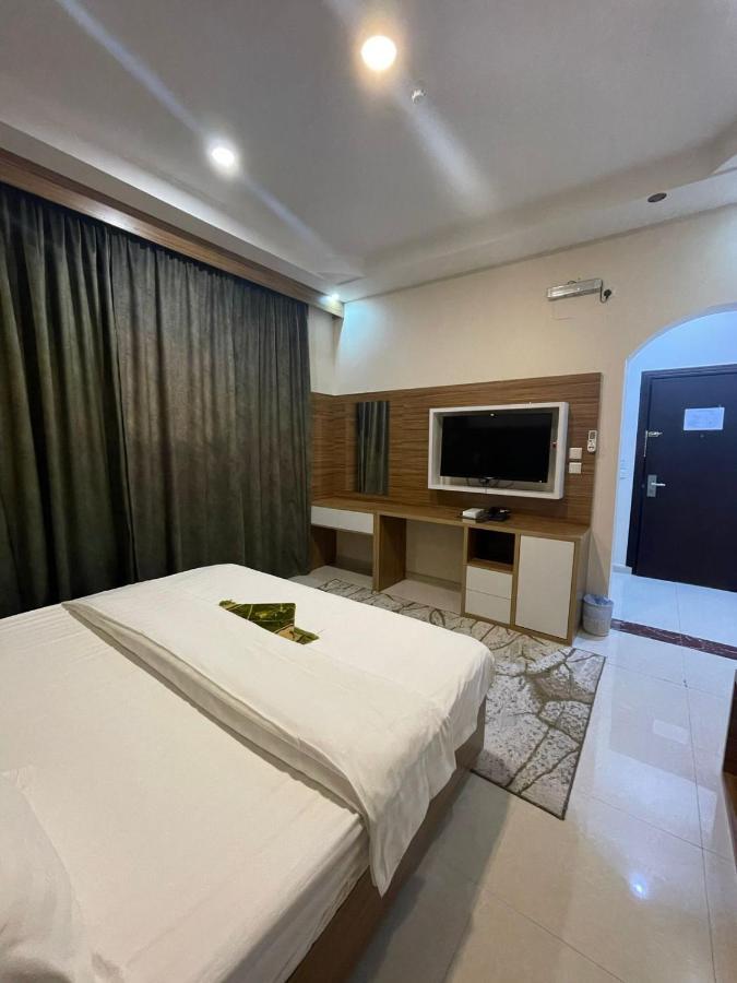 Aparthotel Orient House Ha'il Esterno foto